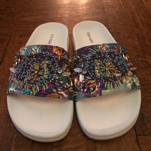 Steve Madden Slides